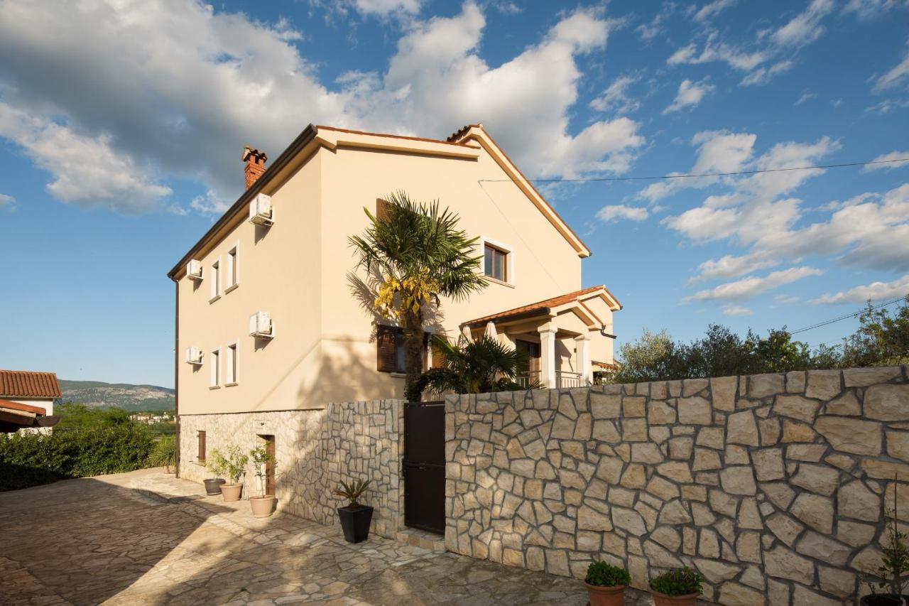 Potpićan Villa Vesna With Sauna, Hot Tub מראה חיצוני תמונה